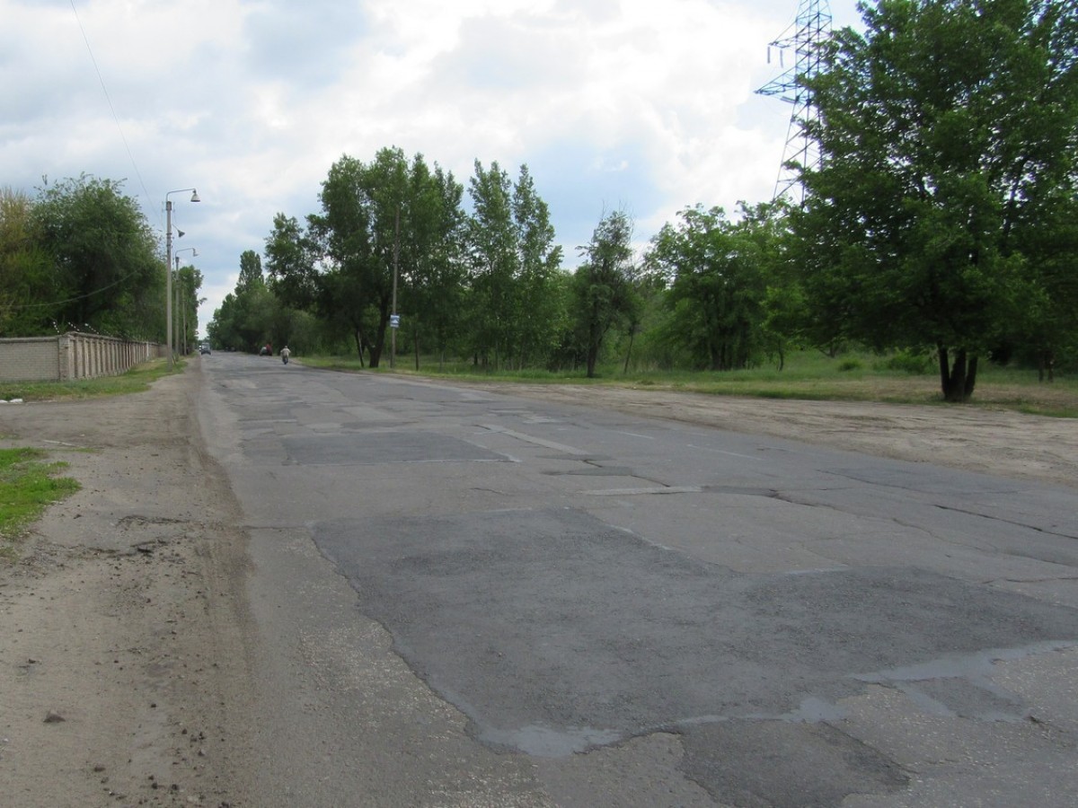 Поточний середній ремонт автомобільних доріг загального користування державного значення в Луганській області